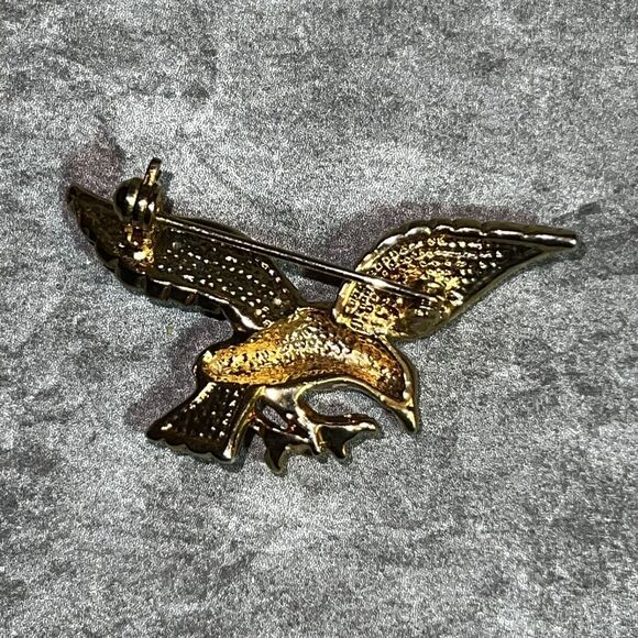 Vintage c1980 Gold-Tone Rhinestone Studded Bird in Flight Lapel Pin Brooch NICE! - Picture 2 of 3